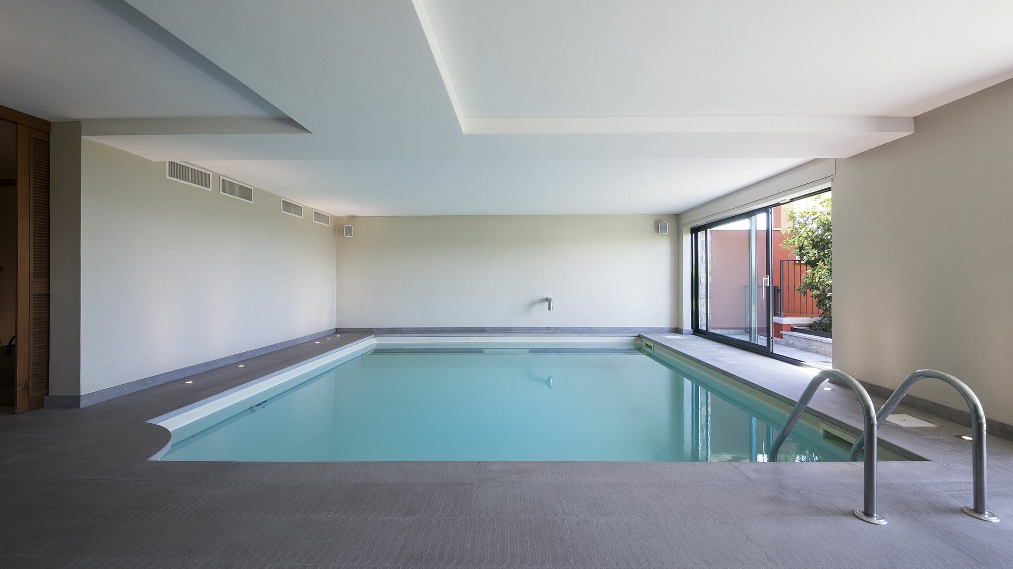 Suite & Pool-Como House-160 Mt-Private Indoor Swimming Pool, Heated All Year-Private Covered Parking-Private Garden And Terrace-Fully Equipped Kitchen 外观 照片