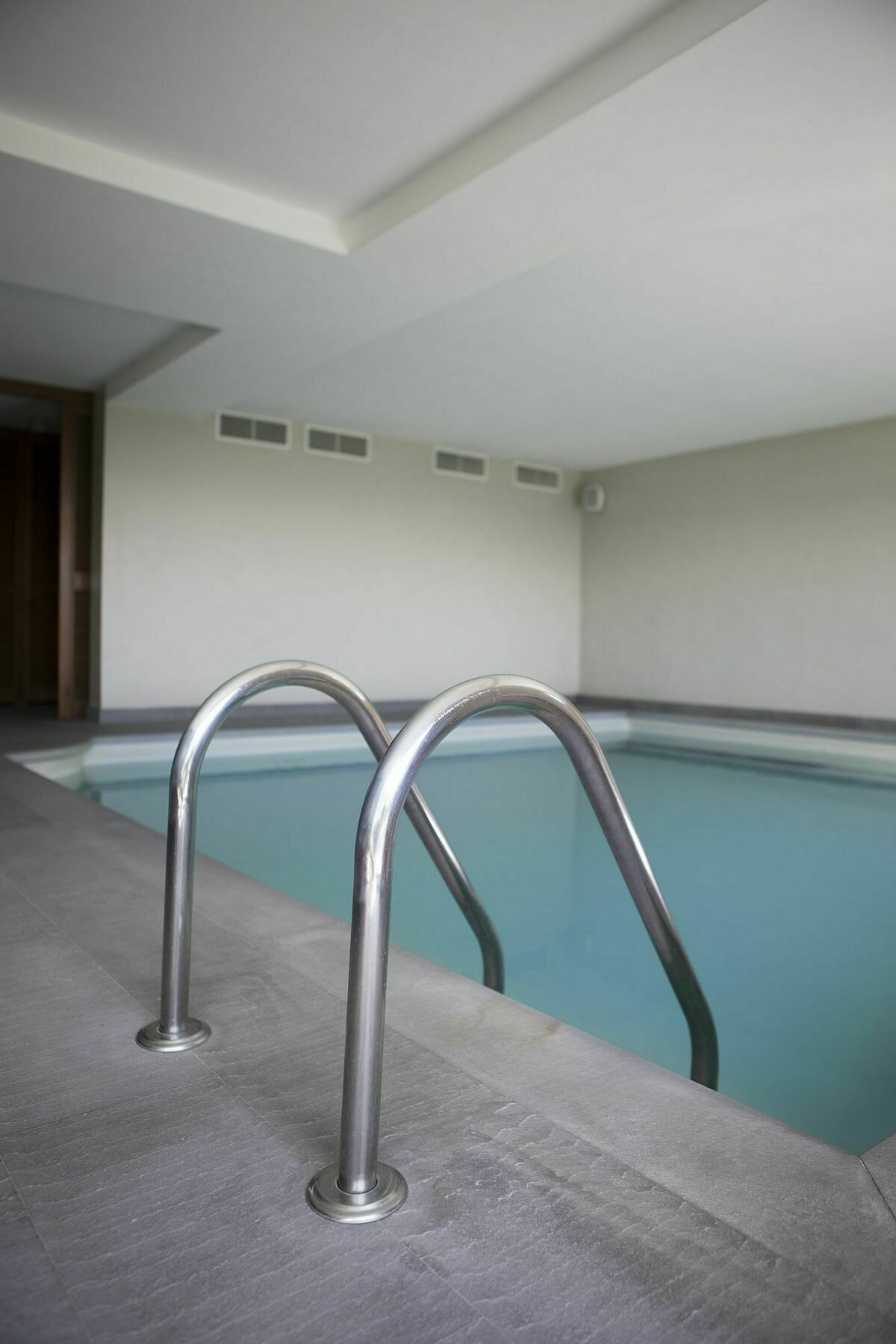 Suite & Pool-Como House-160 Mt-Private Indoor Swimming Pool, Heated All Year-Private Covered Parking-Private Garden And Terrace-Fully Equipped Kitchen 外观 照片
